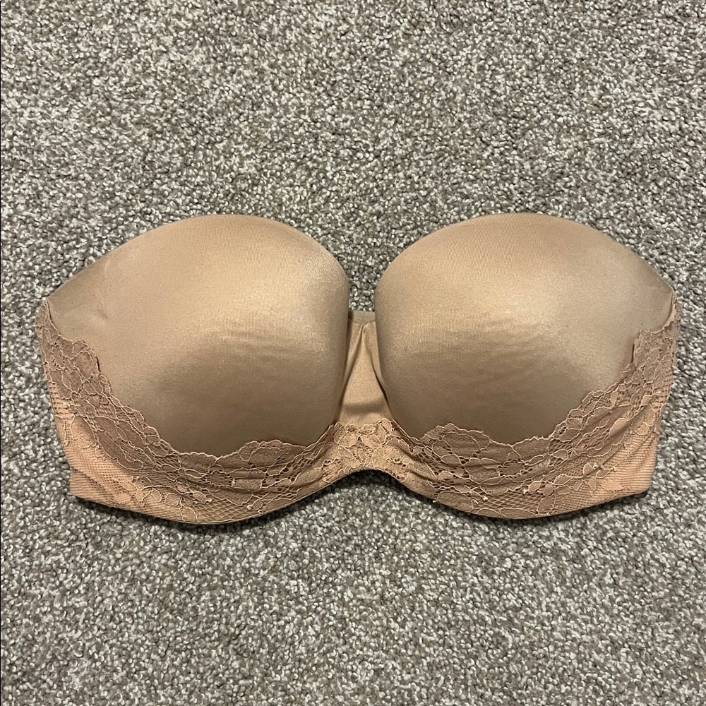 Victoria's Secret Strapless‎ Bra with Lace Trim